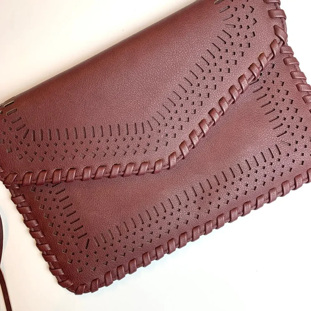 Jen & Co Vegan Leather Maroon Tassel Clutch